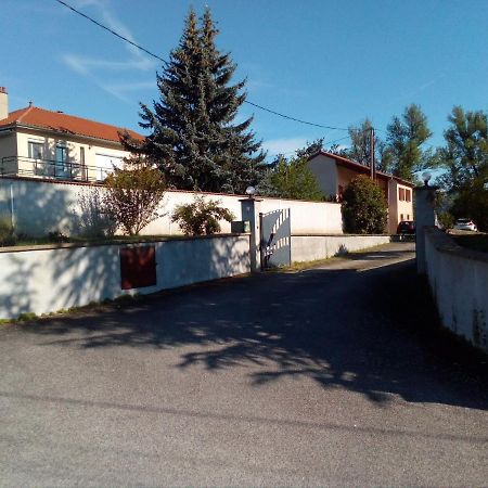 Chambres Des Arrys Bas-en-Basset Esterno foto