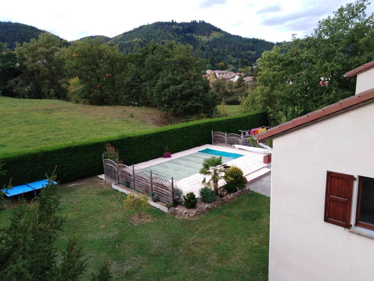 Chambres Des Arrys Bas-en-Basset Esterno foto