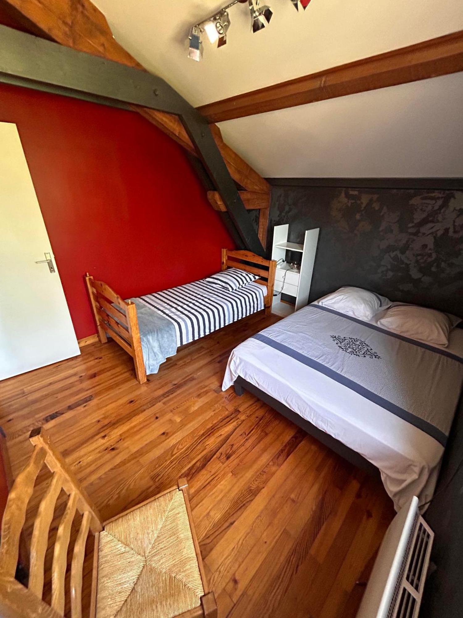 Chambres Des Arrys Bas-en-Basset Esterno foto
