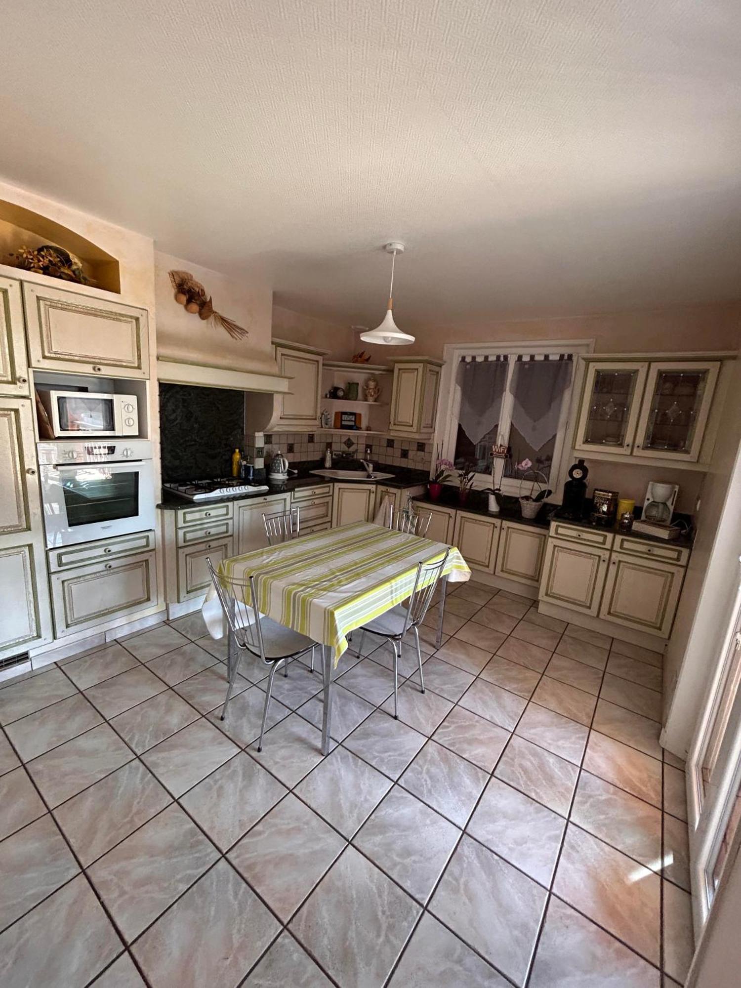 Chambres Des Arrys Bas-en-Basset Esterno foto